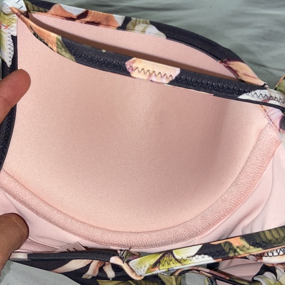 Like new bikini set - Picture 4 of 7